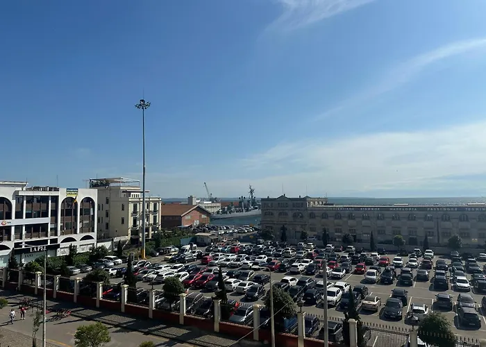 Ladadika Sea View - 102